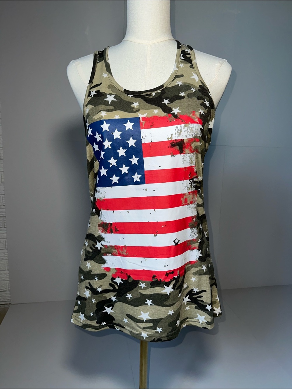 NWOT | American Flag Sleeveless Camo Tank Top - Olive Green